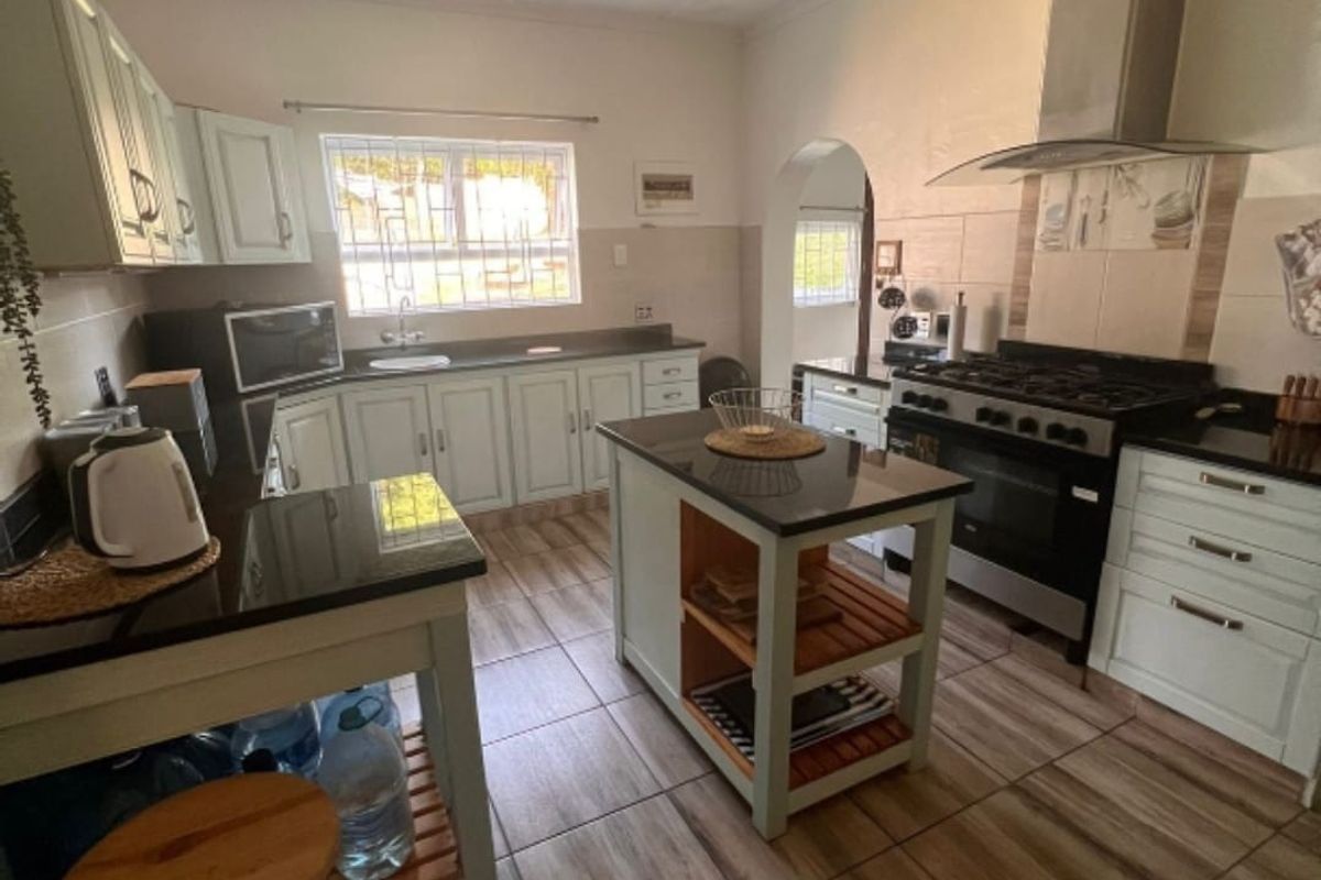 House For Sale in Pumula - Photo 4