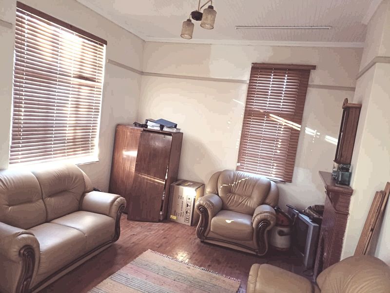 House For Sale in Lydenburg Central - Photo 3