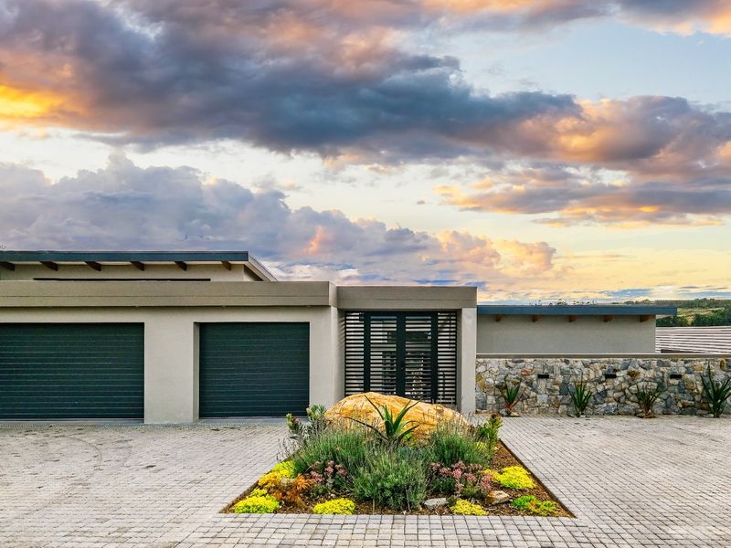 House For Sale in Oubaai - Photo 2