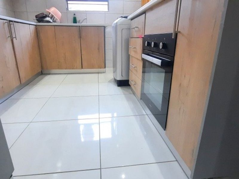 House For Sale in Mahlasedi Park - Photo 4