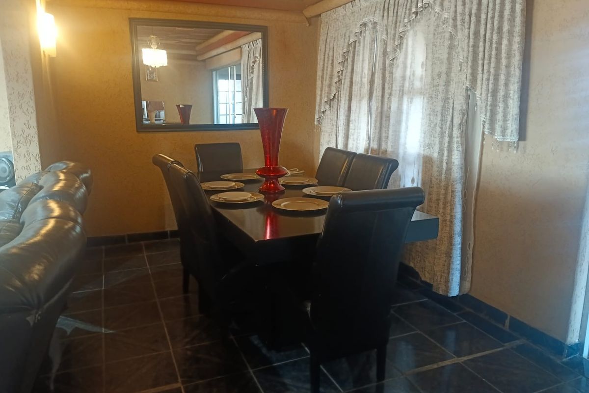 House For Sale in Riamar Park - Photo 5