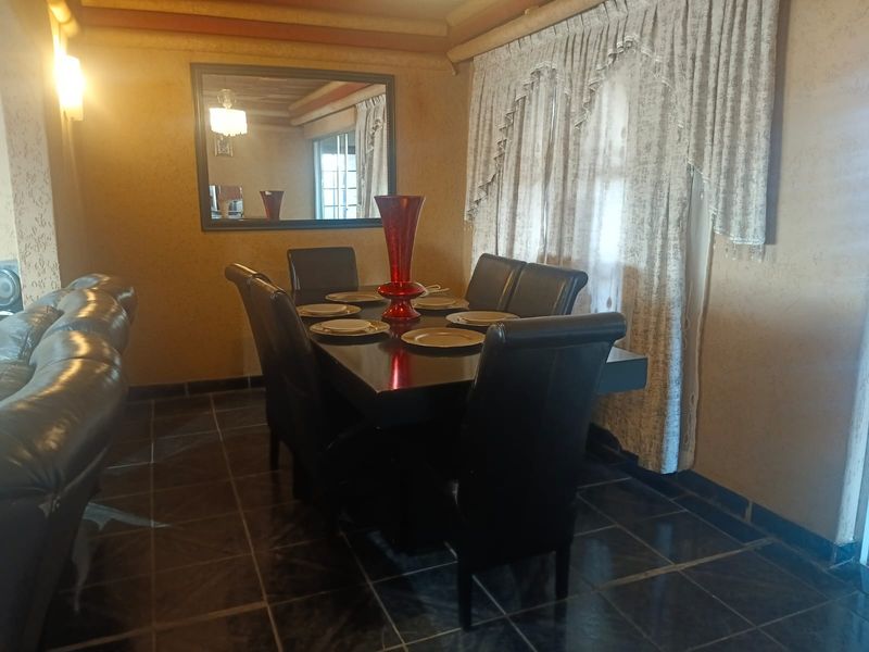 House For Sale in Riamar Park - Photo 5