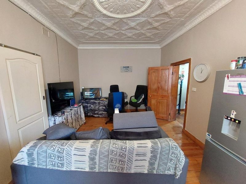 House For Sale in New Park - Photo 3