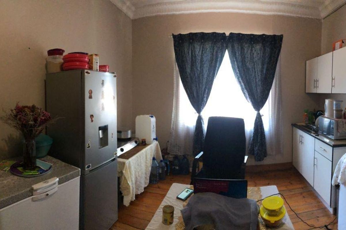 House For Sale in New Park - Photo 5