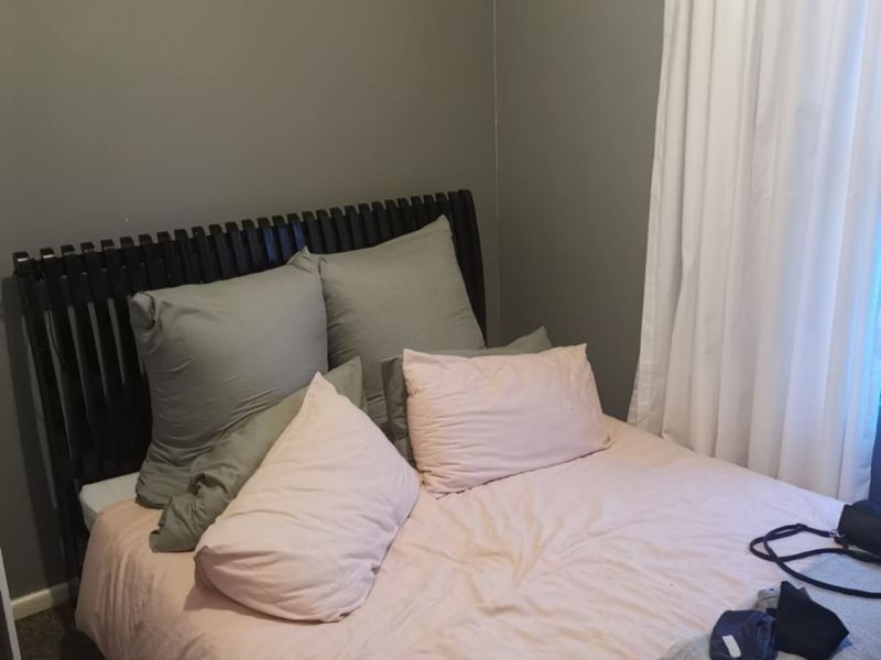 Townhouse For Sale in Sunset Glen - Photo 9