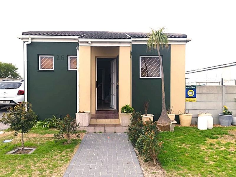 Townhouse For Sale in Sunset Glen - Photo 4