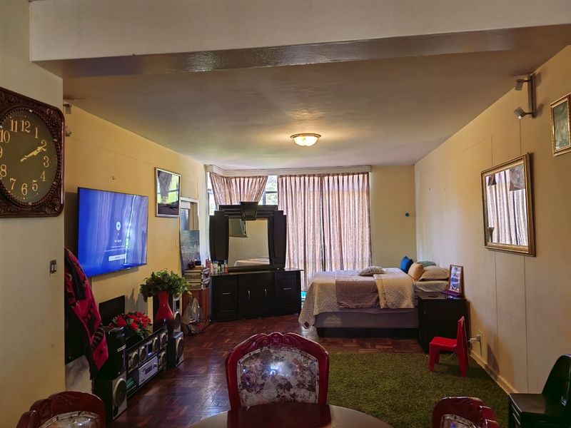 Apartment For Sale in Muckleneuk - Photo 10