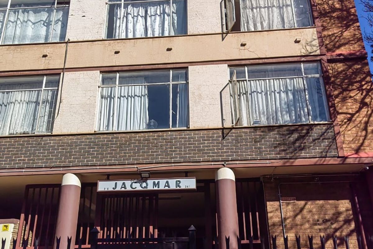 Apartment For Sale in Muckleneuk - Photo 3