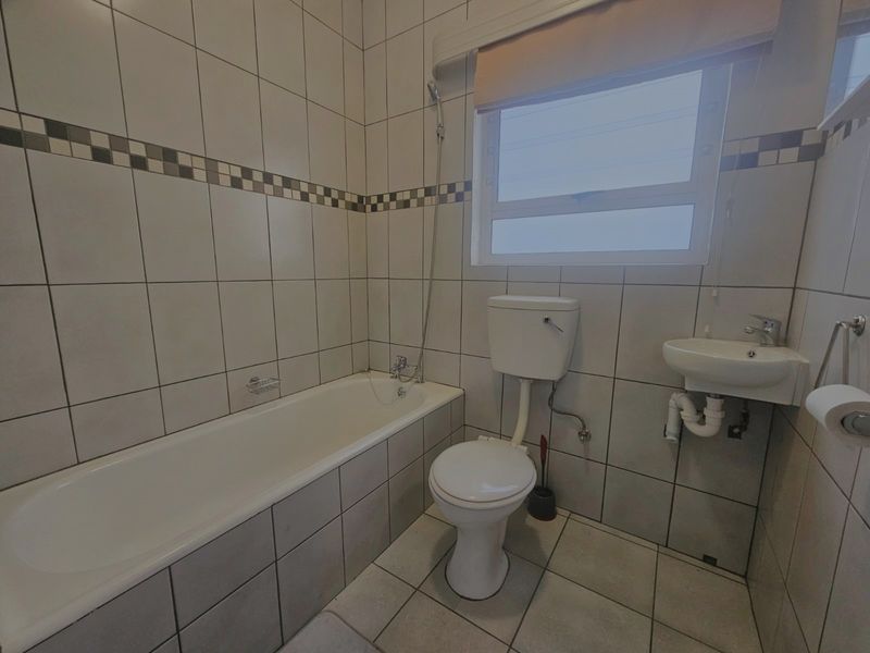 Apartment To Rent in Montagu Central - Photo 9