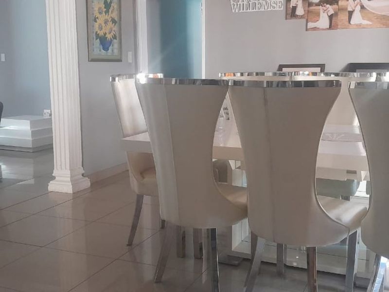 House For Sale in Kuruman Central - Photo 2