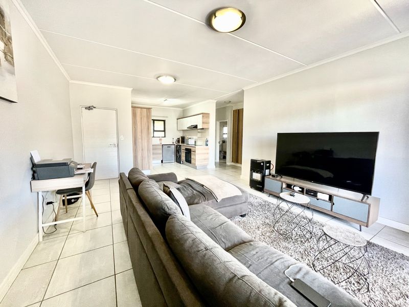 Apartment For Sale in Waterfall - Photo 9