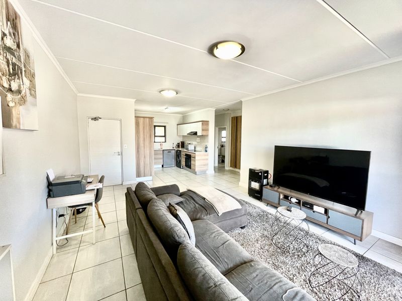 Apartment For Sale in Waterfall - Photo 8