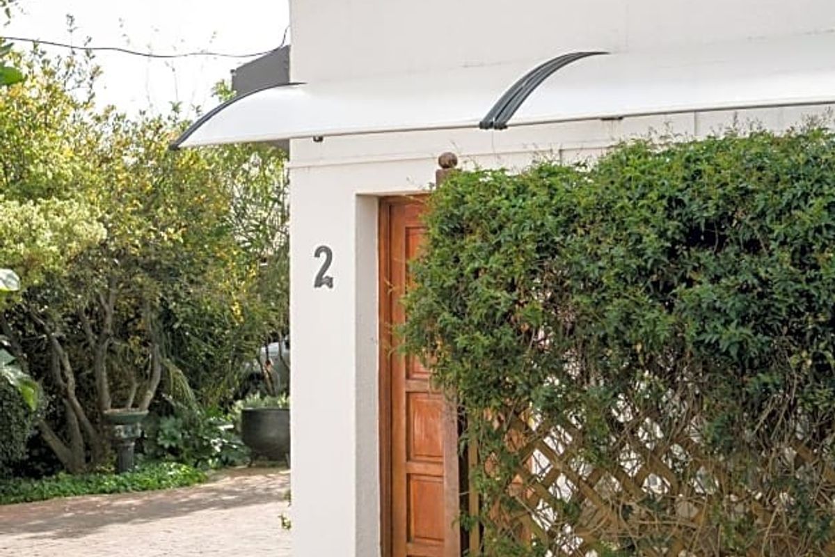 Guest House For Sale in Ermelo Central - Photo 4