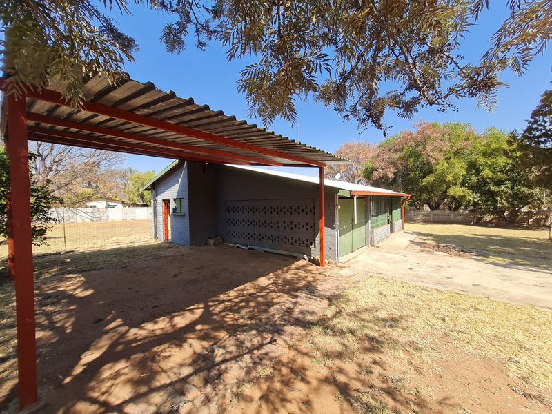 House For Sale in Modimolle Central - Photo 4