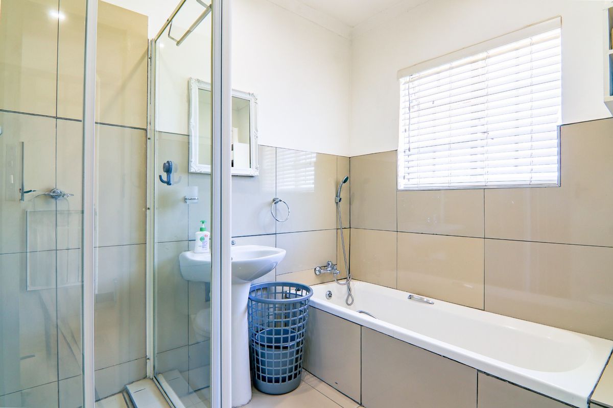 House For Sale in Kyalami Hills - Photo 4