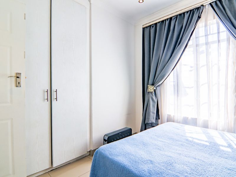 House For Sale in Kyalami Hills - Photo 3