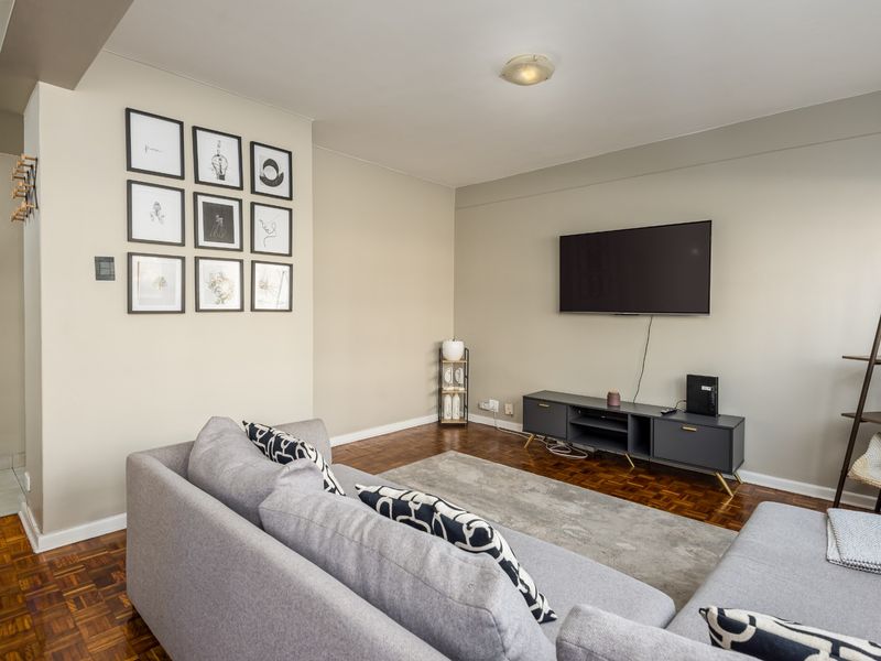 Apartment For Sale in Humewood - Photo 5