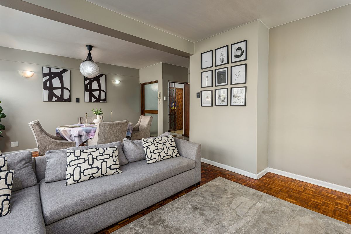 Apartment For Sale in Humewood - Photo 2