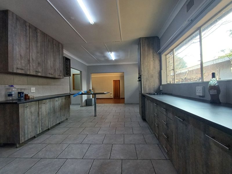 House For Sale in Flamwood - Photo 7