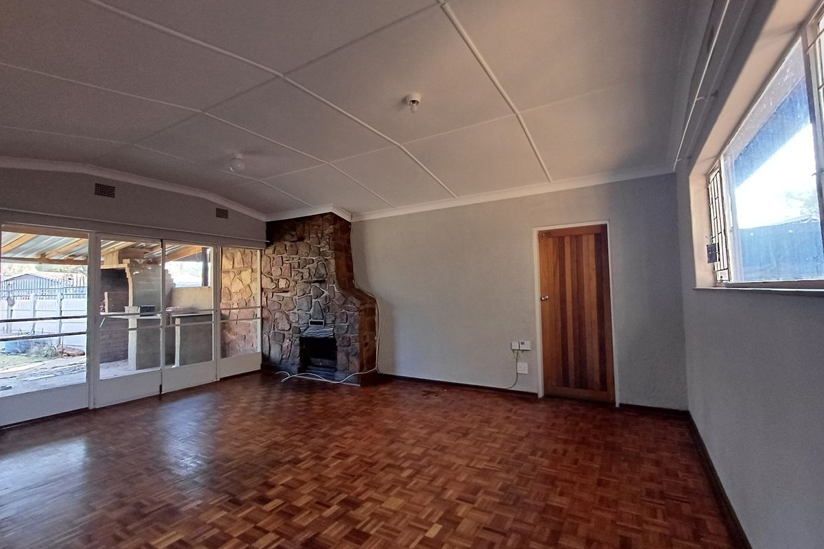 House For Sale in Flamwood - Photo 5