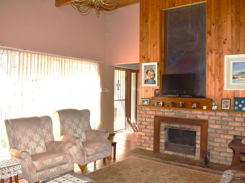 House For Sale in Villiersdorp Central - Photo 6