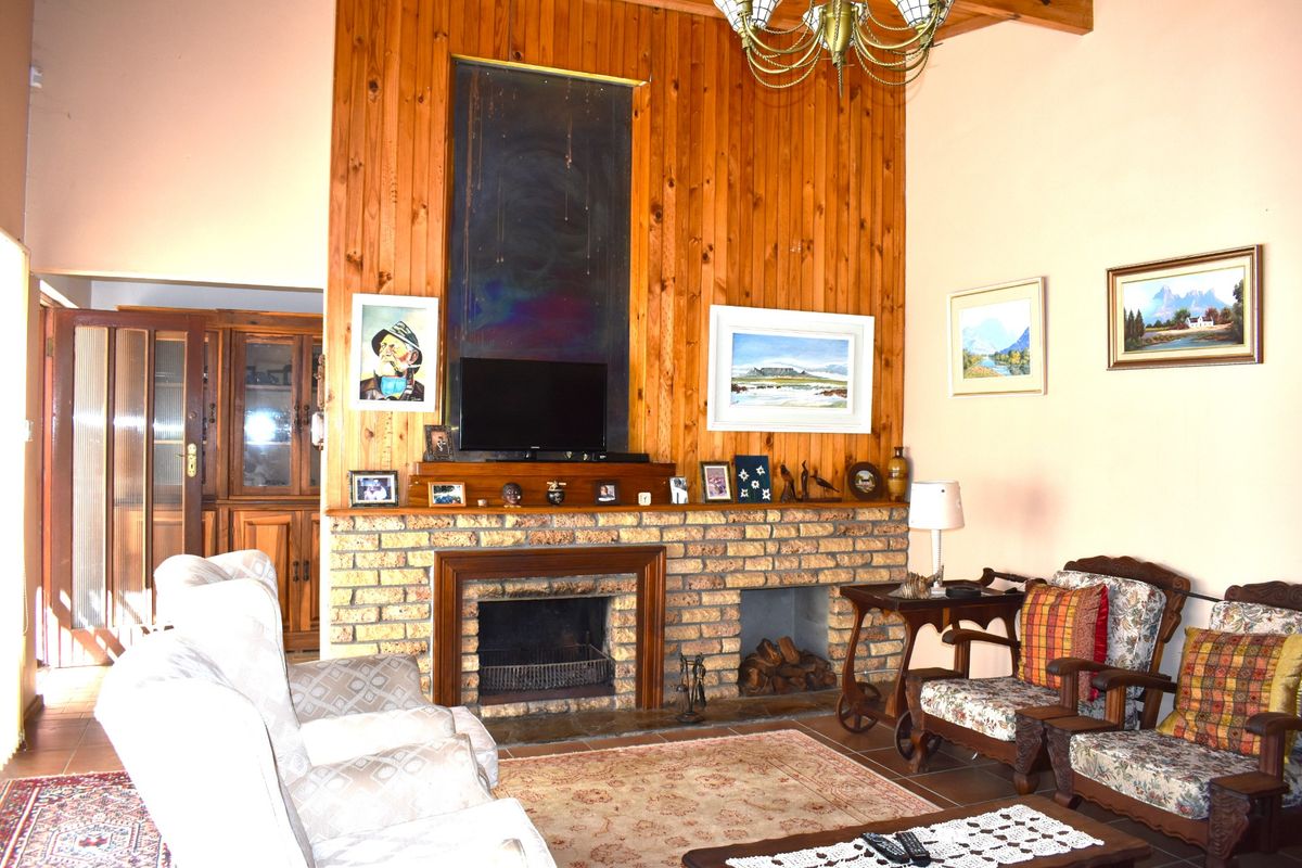 House For Sale in Villiersdorp Central - Photo 3