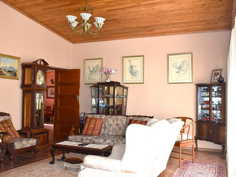 House For Sale in Villiersdorp Central - Photo 5