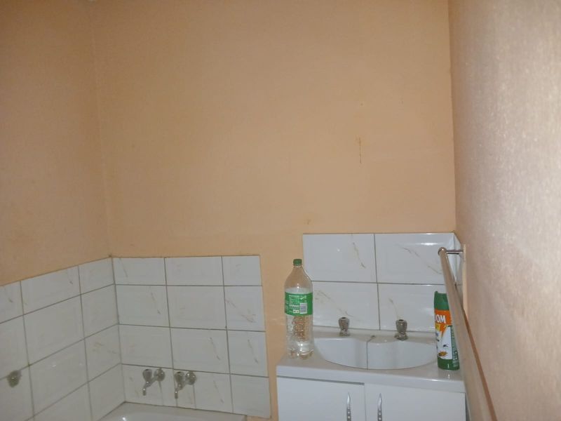 House For Sale in Mabopane Central - Photo 8