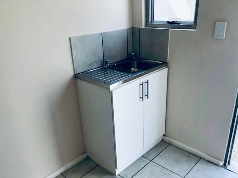 House For Sale in De Almeida - Photo 4