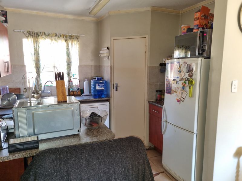 Townhouse For Sale in The Reeds - Photo 9