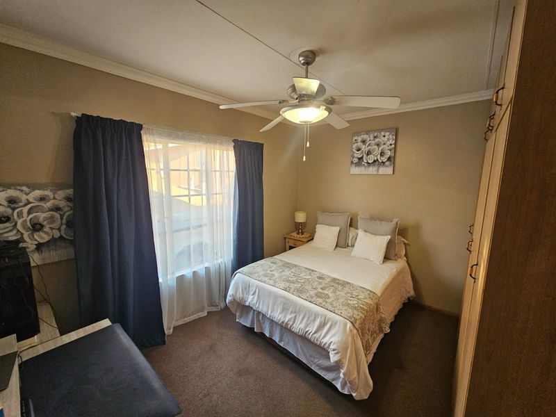 Townhouse For Sale in Bendor Ridge - Photo 8