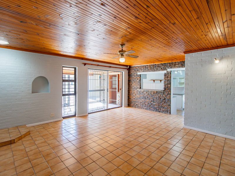 House For Sale in Dobson - Photo 7