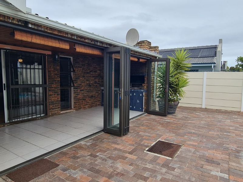 House For Sale in Dobson - Photo 3