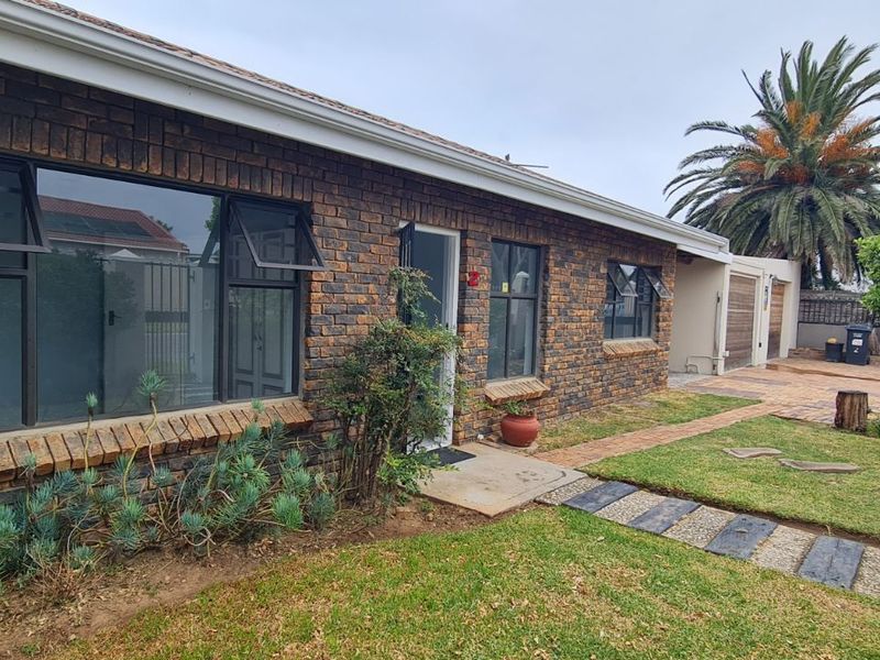 House For Sale in Dobson - Photo 5