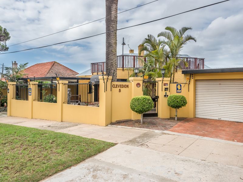 House For Sale in Mount Croix - Photo 3