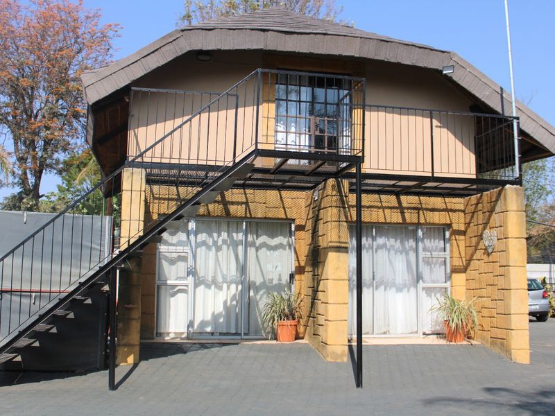 House For Sale in Bendor - Photo 2