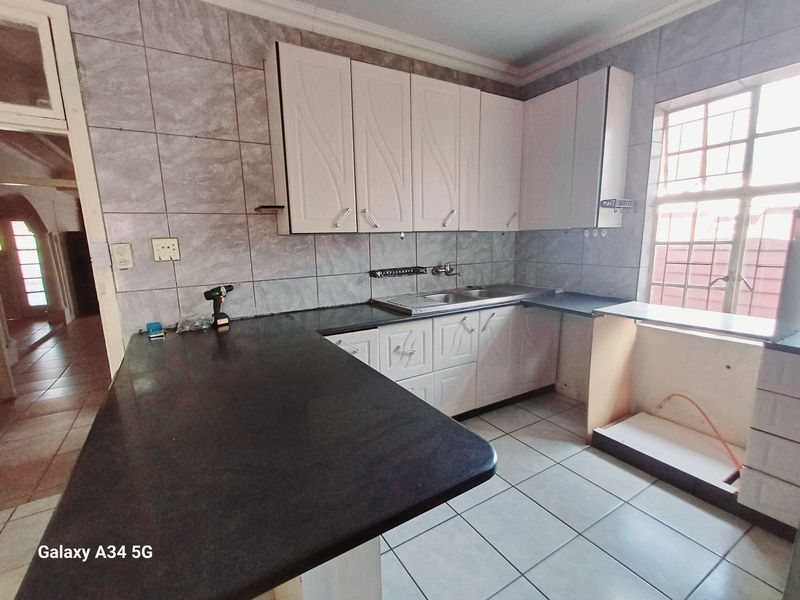House For Sale in Modimolle Central - Photo 3