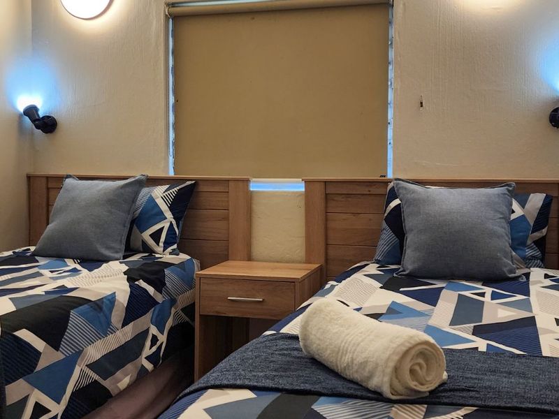 Townhouse To Rent in Shakas Rock - Photo 2