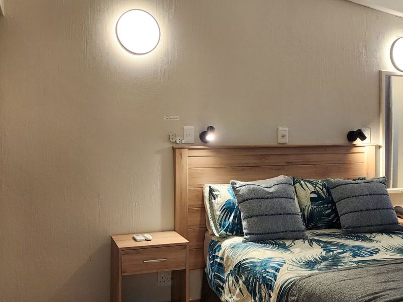 Townhouse To Rent in Shakas Rock - Photo 5