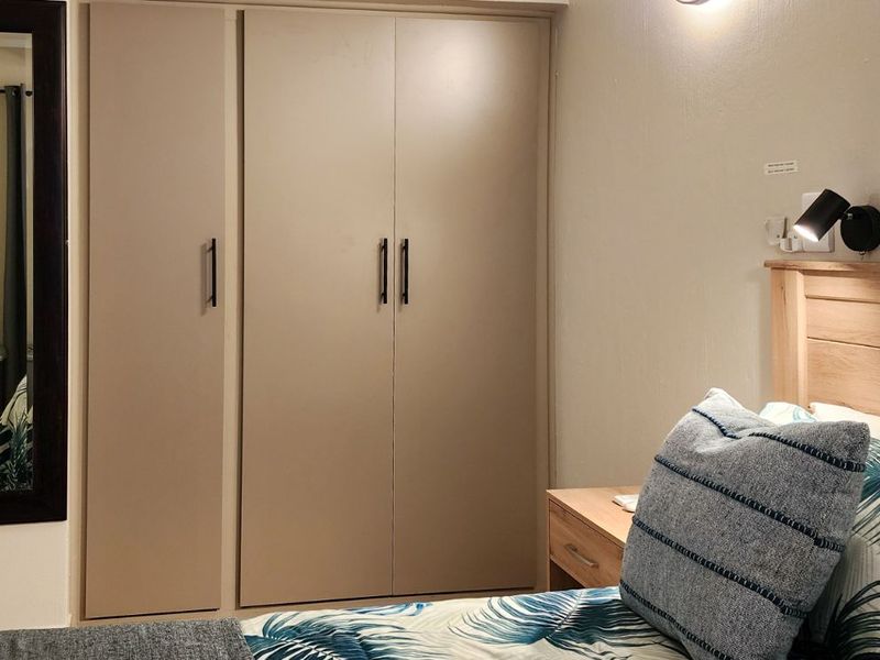 Townhouse To Rent in Shakas Rock - Photo 4