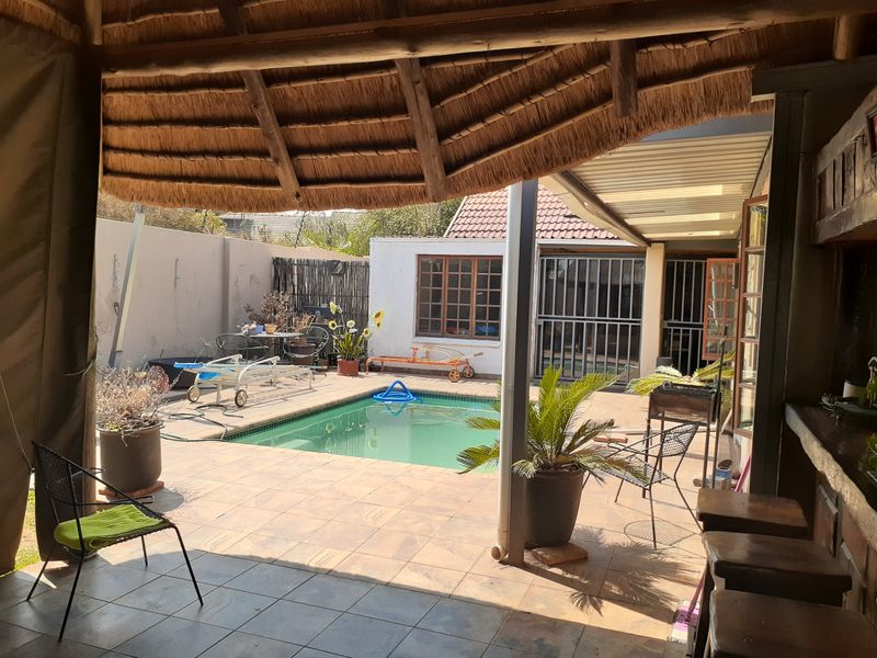 House For Sale in Doringkloof - Photo 2