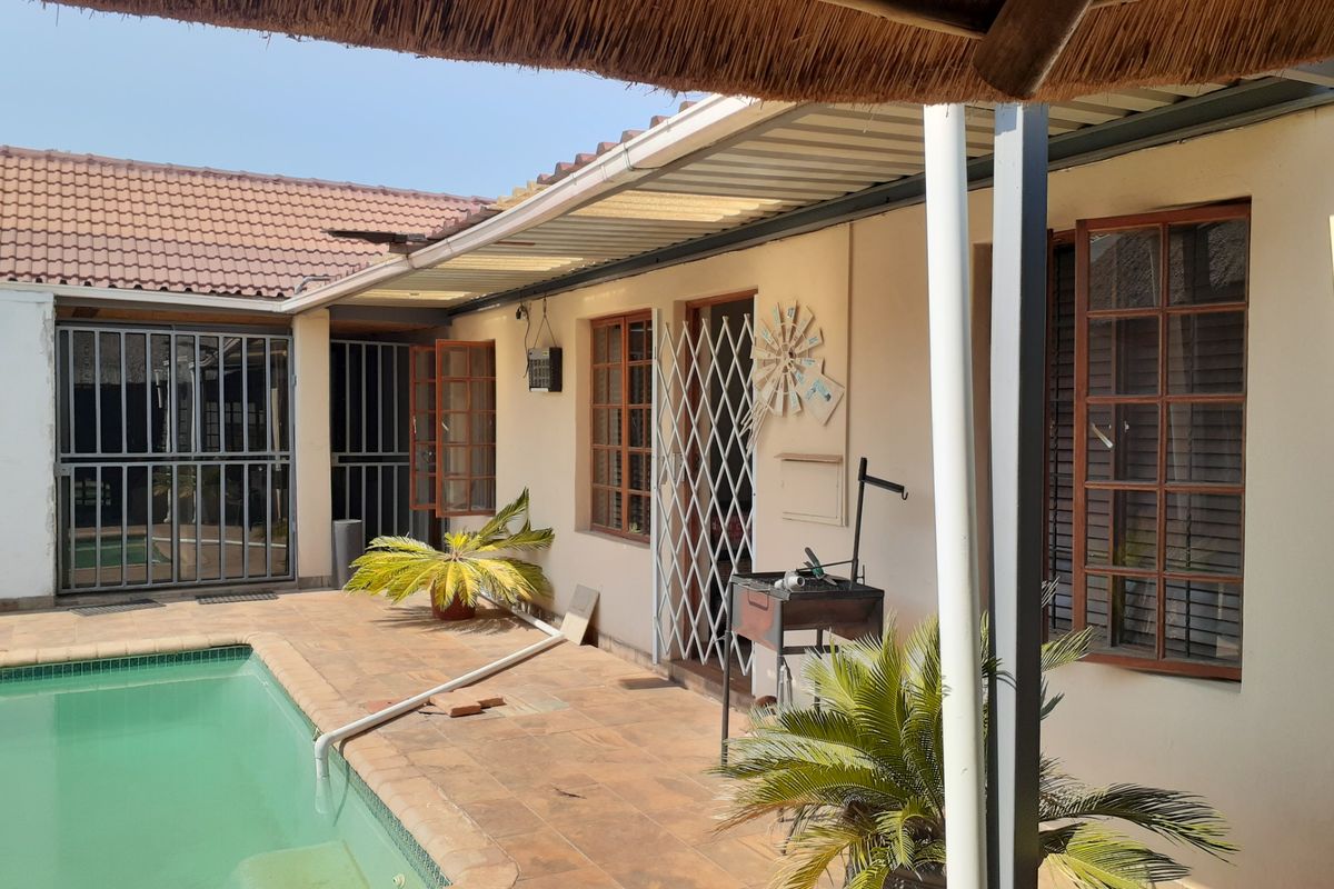 House For Sale in Doringkloof - Photo 3