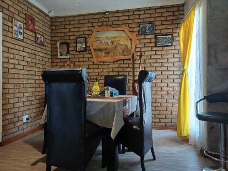 House For Sale in Lourenspark - Photo 10