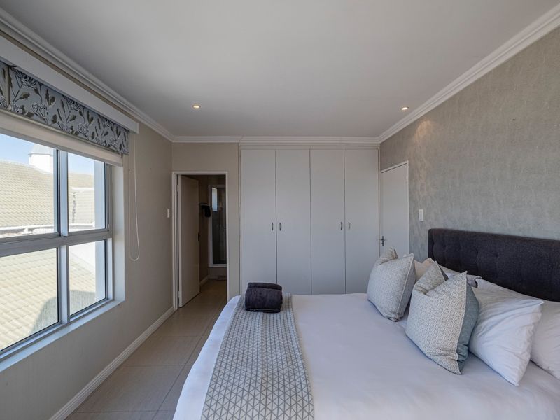 Apartment For Sale in Summerstrand - Photo 4