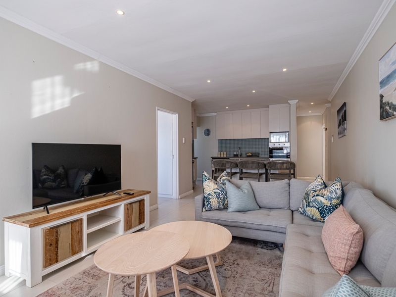Apartment For Sale in Summerstrand - Photo 9