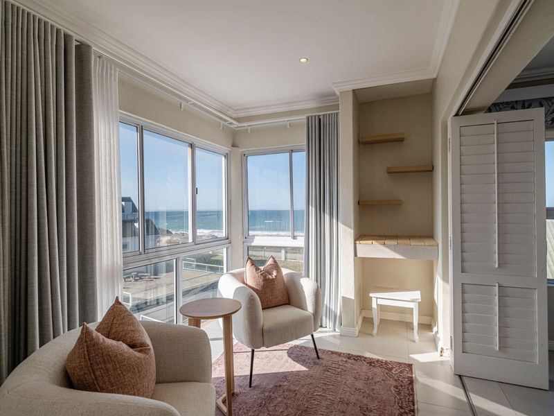 Apartment For Sale in Summerstrand - Photo 2