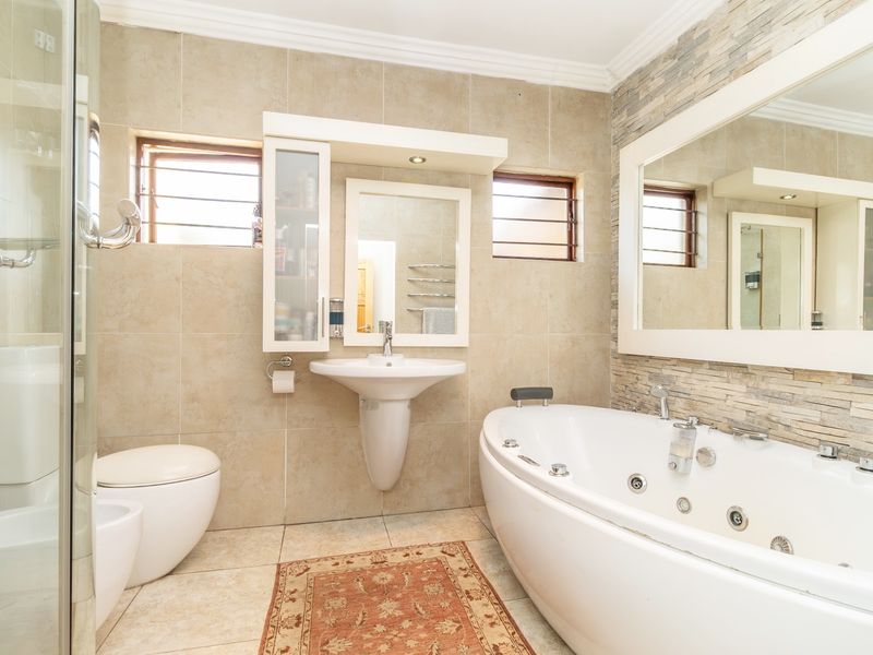 House For Sale in Featherbrooke Estate - Photo 9