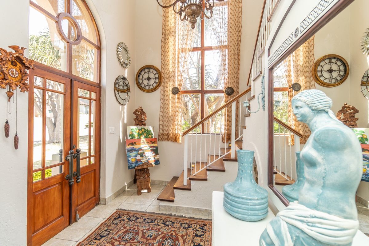 House For Sale in Featherbrooke Estate - Photo 2