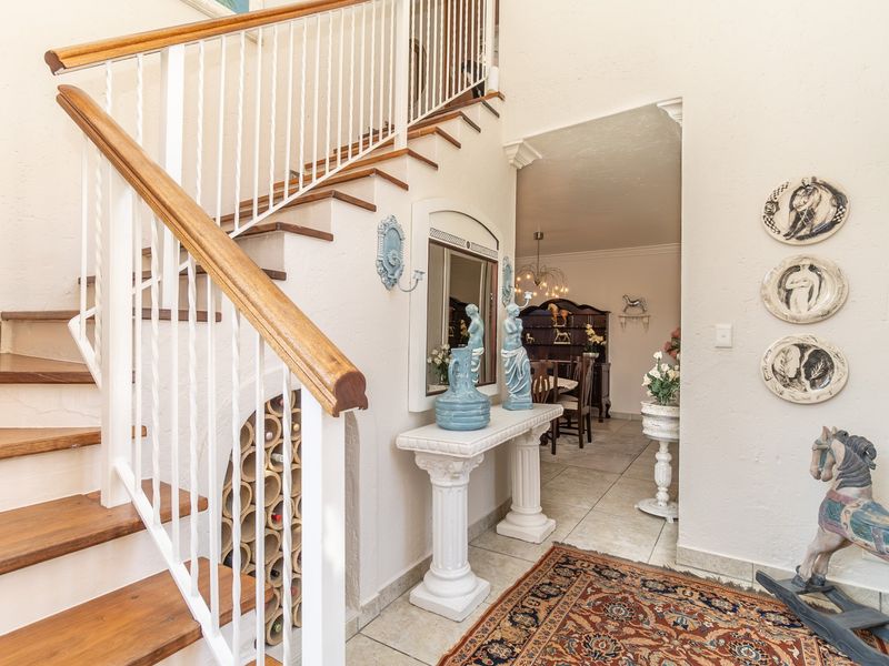 House For Sale in Featherbrooke Estate - Photo 3