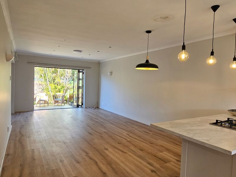 Townhouse To Rent in South End - Photo 9